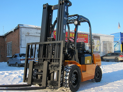 Автопогрузчик HC CPCD35N-RW13 г/п 3500 кг Isuzu