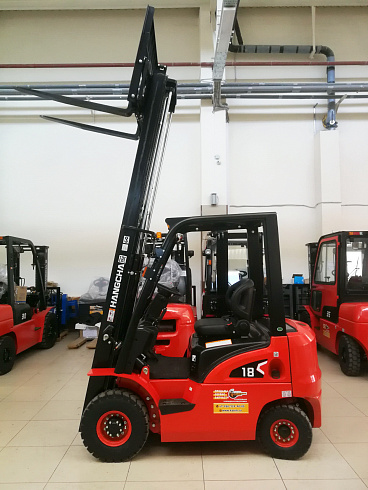 Погрузчик Hangcha HC CPCD18-XRW10 Isuzu, вагонный вариант, смещение вил