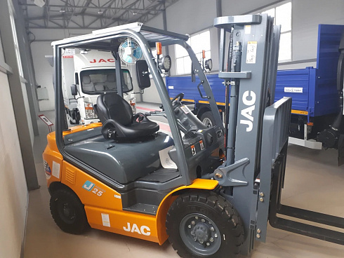 Погрузчик вилочный JAC CPCD25