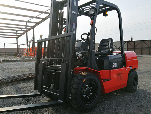 Автопогрузчик HC CPCD30N-RW13 г/п 3000 кг Isuzu