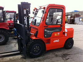 Погрузчик вилочный JAC CPCD40