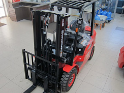 Автопогрузчик HC CPCD25-XRW10 ISUZU г/п 2500 кг